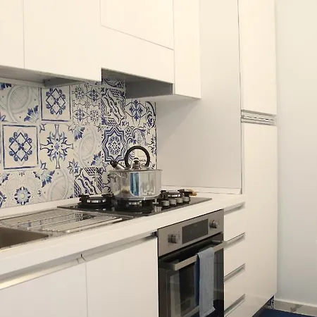 Bluroseapartments